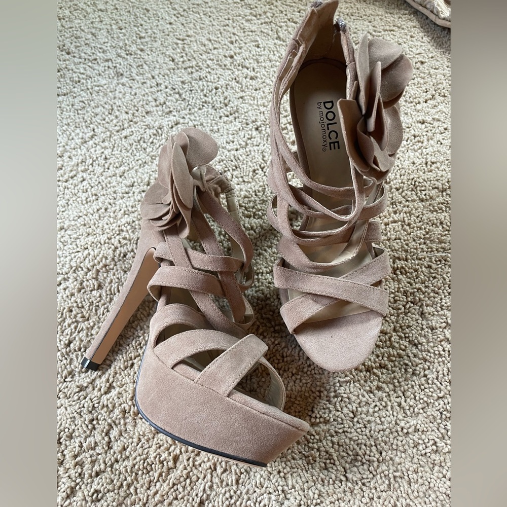 New Tan Strap Flower Platform Heels